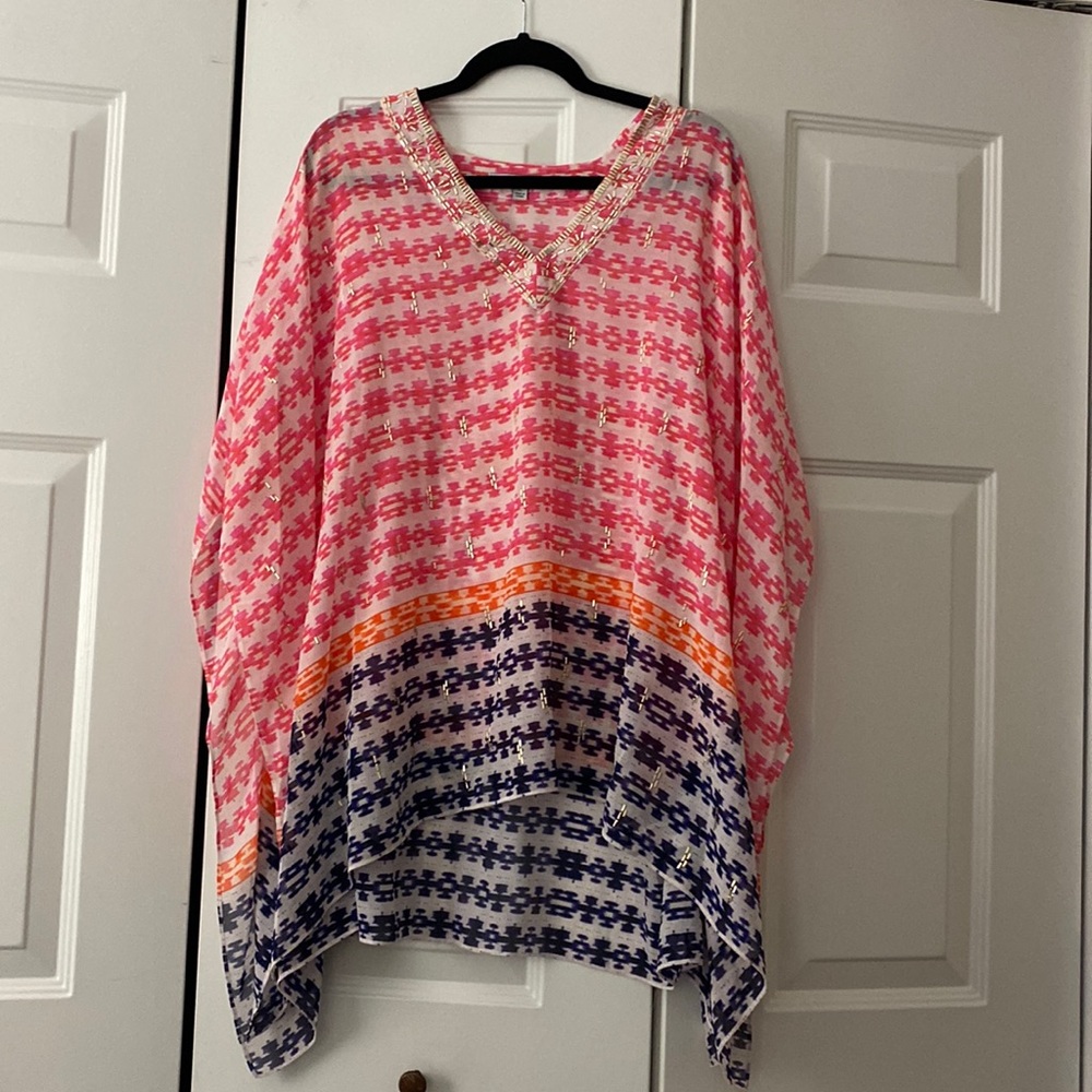 Beautiful bathing suit cover up (or top but it’s somewhat see thru!)